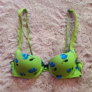 Gilly Hicks push up bra